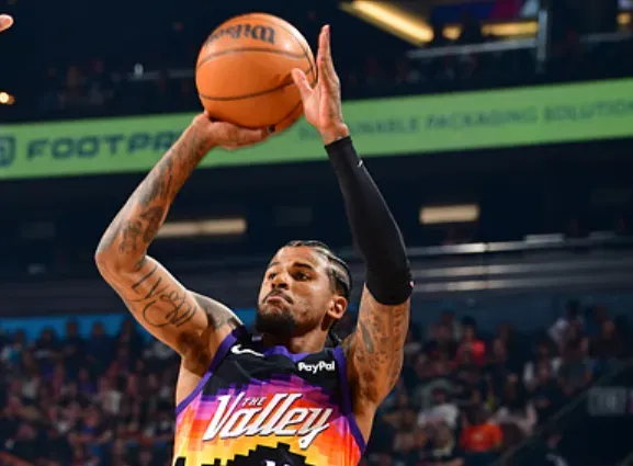 开云app-奥特：杰伦-格林与古德温确实尝试过重返赛场，但没能成功